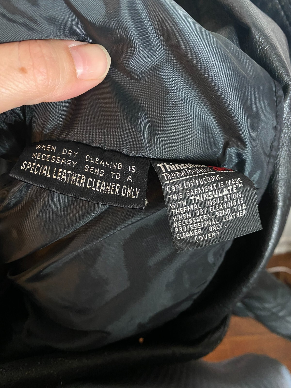 Vintage Wilson’s Black Leather Dolman Short Coat 3M Thinsulate Size Large