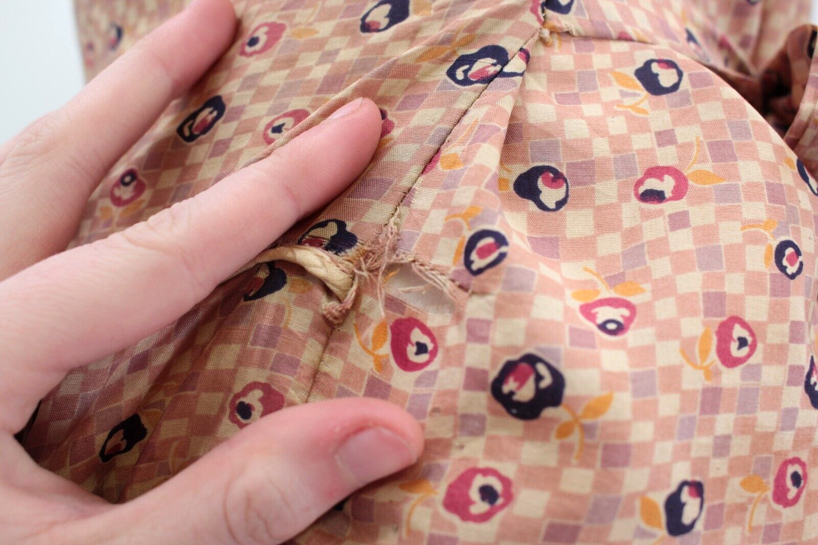 VTG Women’s 20s Tan & Peach Silk Drop Waist Dress W/ Floral Print 1920s Sz S/M