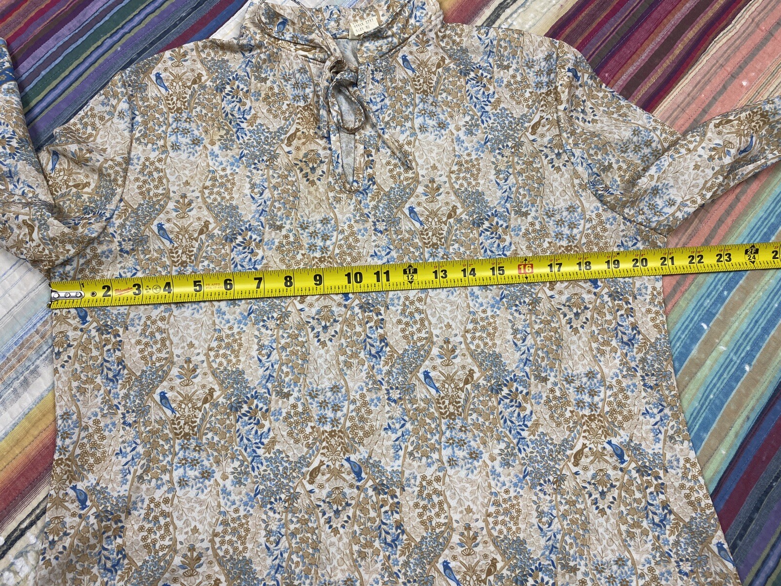 Vtg 70s Retro Disco Era Blouse Vines Birds Tan Blue Womens Size 38 Tie At Neck