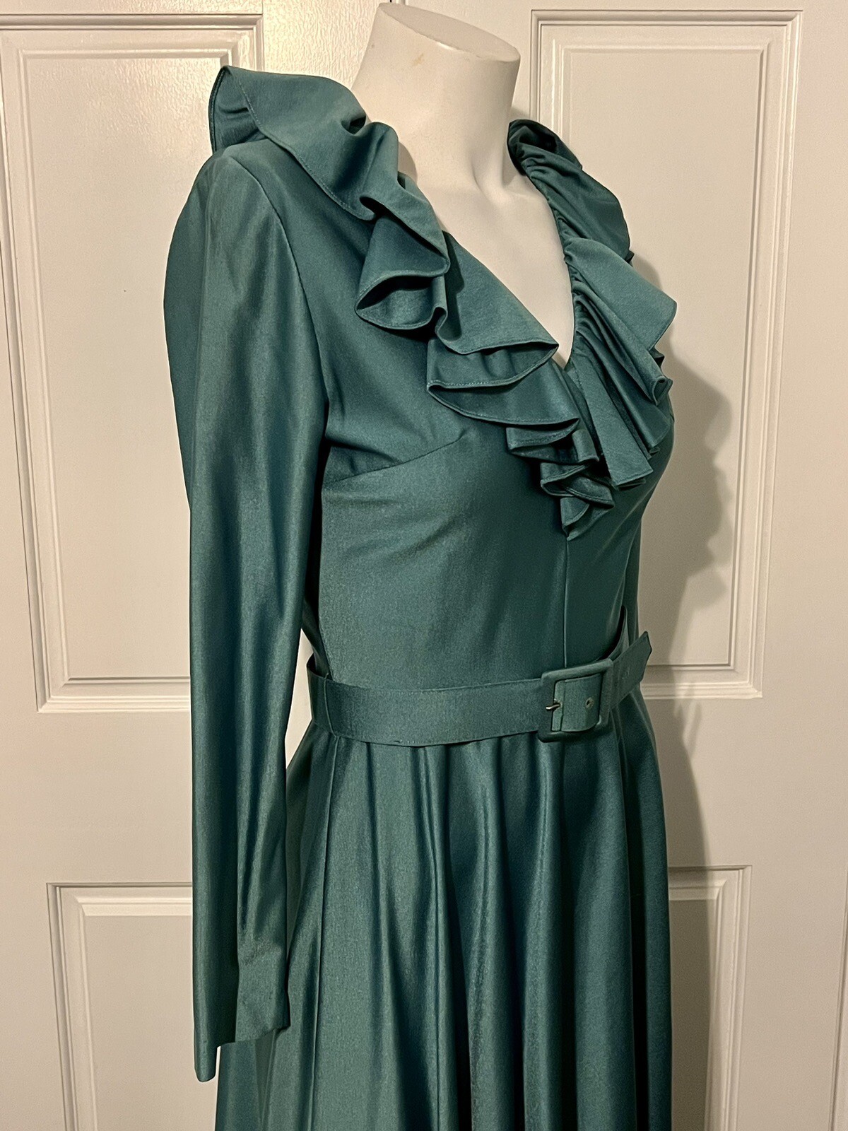 Vintage 1970s PLW Ruffle Trim Emerald Green Nylon Maxi Dress Matching Belt XS/S