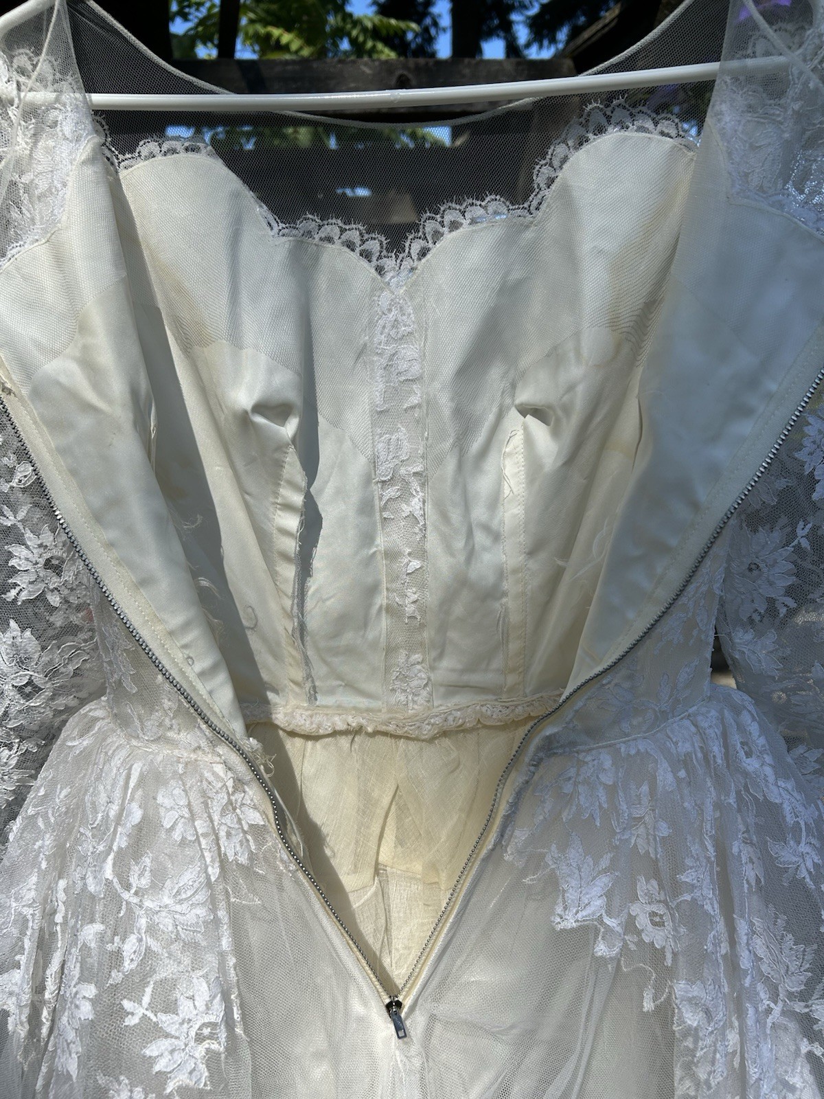 1950s Tea Length Wedding Dress w/ Vintage Tulle & Lace Bridal Cupcake Romantic S