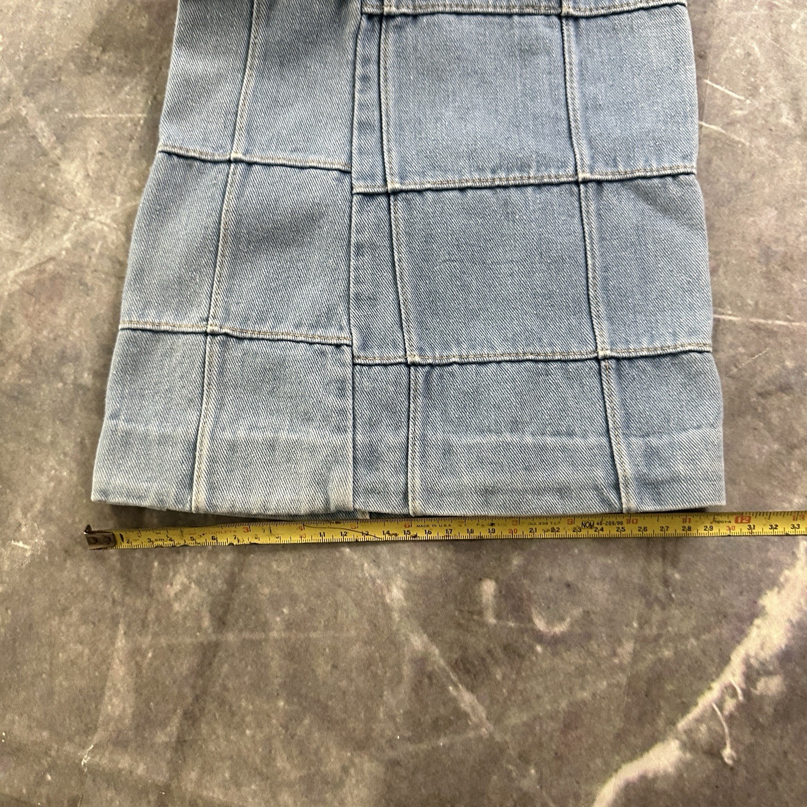 Vintage ’70s Brittania Patchwork Light Wash Bellbottom Boho Flare Jeans 33 Waist