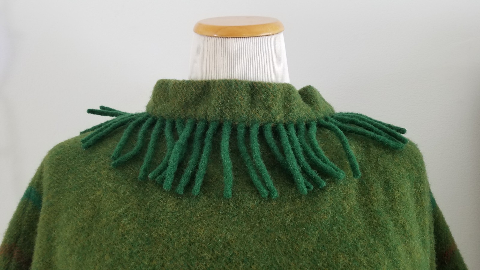 Vtg 60s-70s Lapp Lander Nordic Felted Wool Striped Sweater w/Fringe – Sz M/40