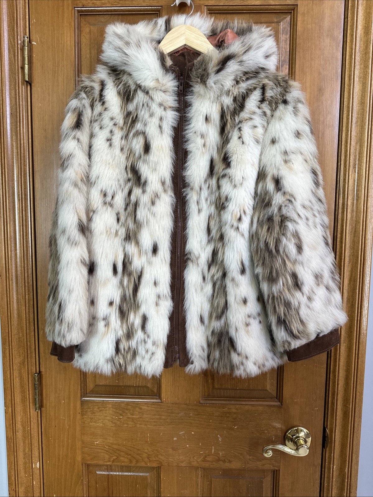 Vintage Russell Taylor Faux Lynx Jacket Small To Medium. Beautiful! Suede Trim.