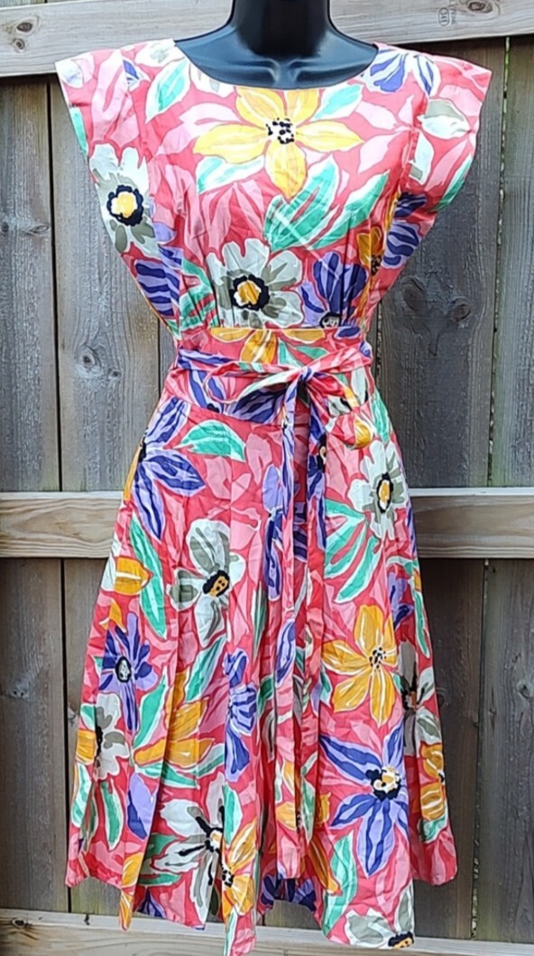 The Kollection Vintage Floral Belted A Line Dress 1970s Size 4