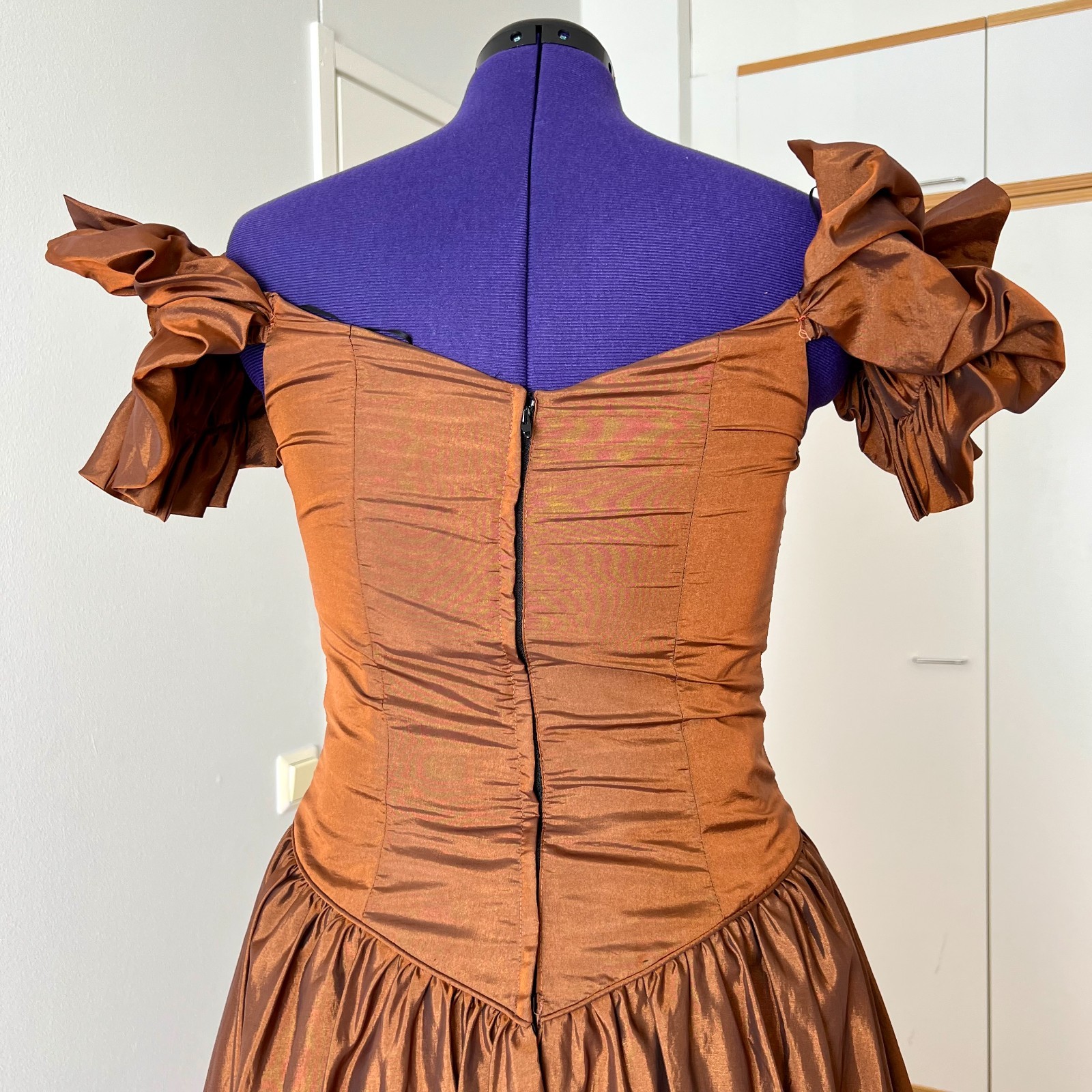 1980s JOHN CHARLES Off Shoulder Cocktail Gown Prom Party Taffeta Gala Evening