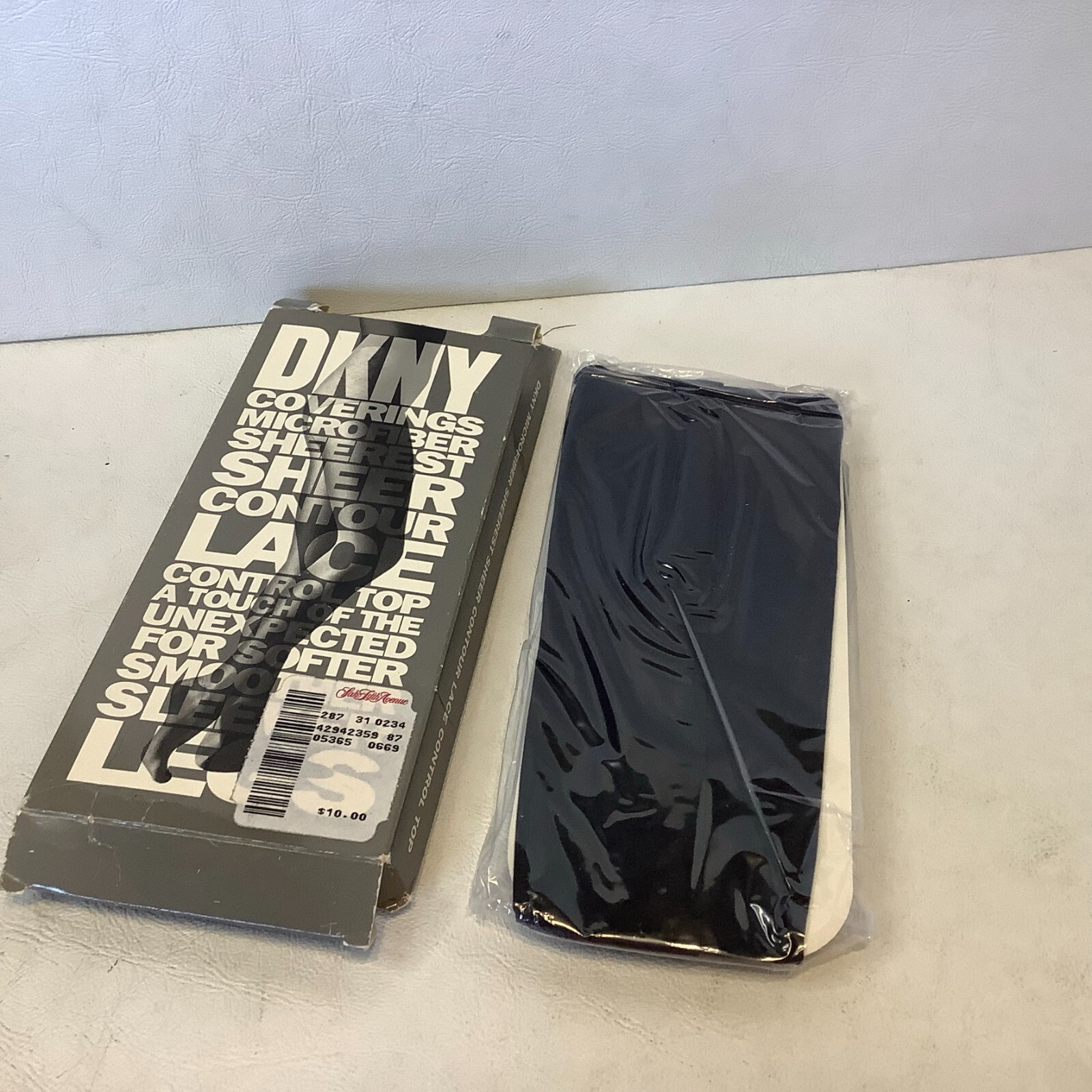 Vintage 1992 DKNY Microfiber Control Top Pantyhose Style 669 #3240-04 Black