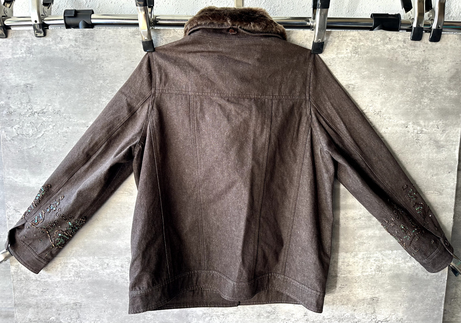 Vintage Dennis Basso Brown Denim Embellished Trucker Jacket w Faux Fur Collar M