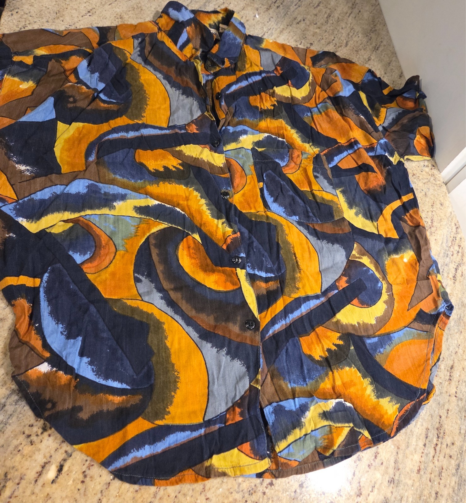 Andrew Sport Vtg Women M Art Abstract Shirt colorful Arsty Unique Old Money