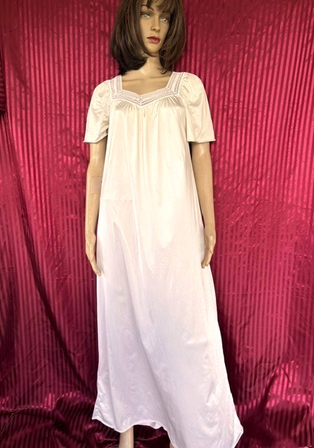 VTG FRENCH MAID BEIGE NYLON LONG NIGHTGOWN SZ S