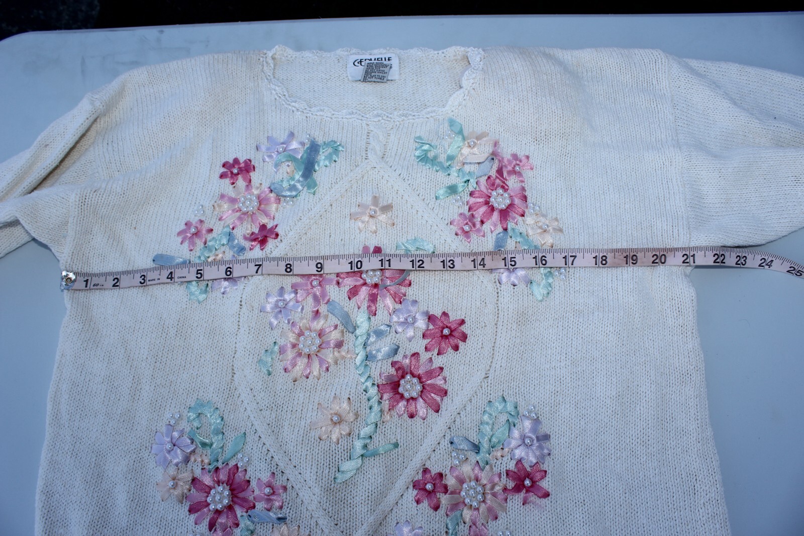 Vintage Sweater Womens Size M Beaded Ribbon Floral Embellished Garden Cervelle