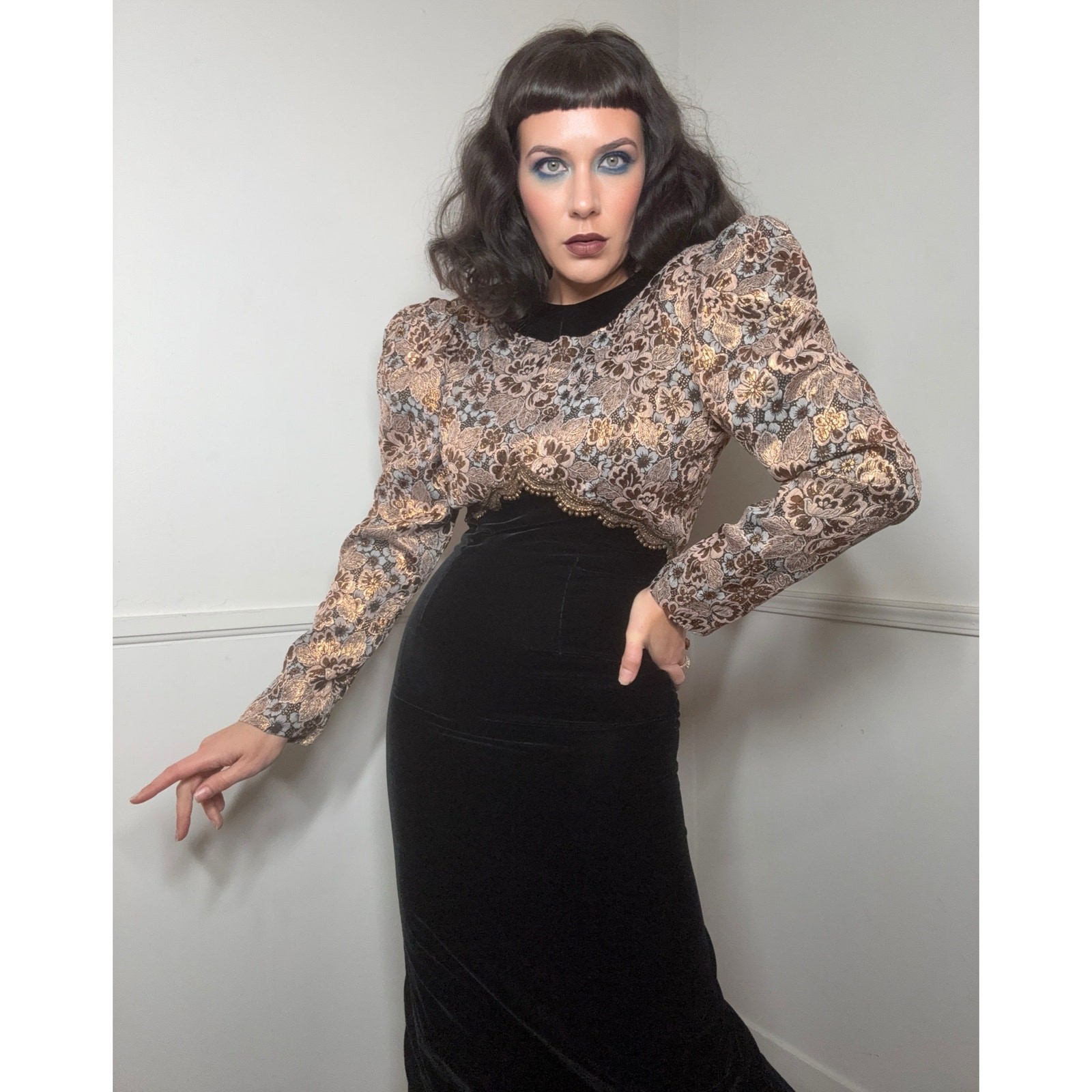 Medium 1990s Vintage Velvet and Brocade Evening Gown by Jessica McClintock