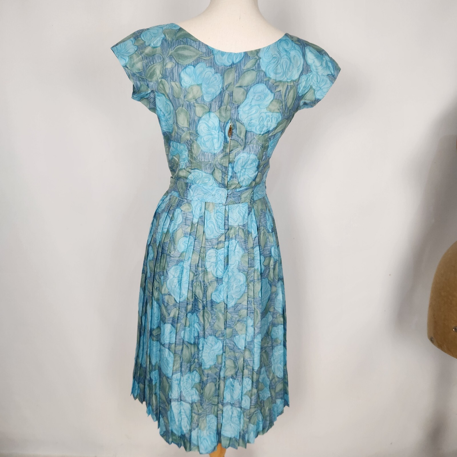Maxine Floral Day Dress Ladies S Atomic MCM Aqua Trad Housewife Day Vamp 50s Vtg