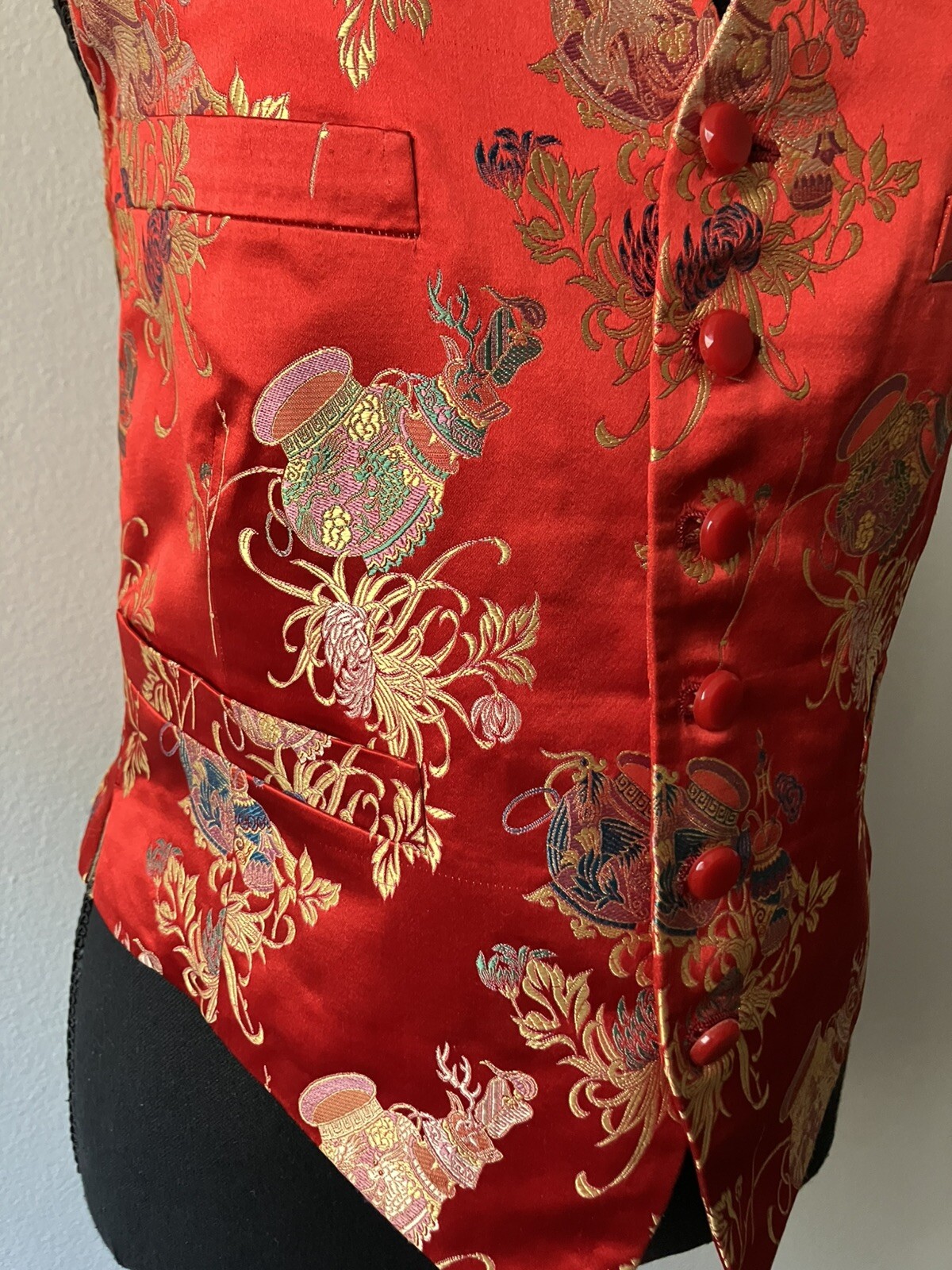 Vintage ’80s/’90s Asian-Inspired Red Brocade Button Up Vest Women’s Medium READ