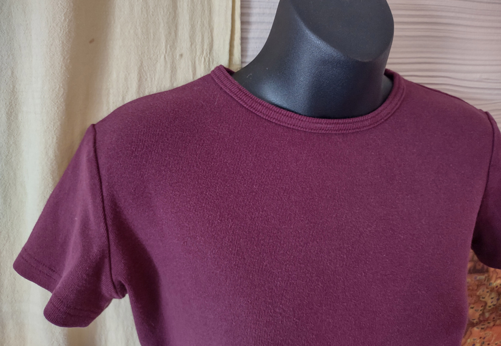 Authentic Vintage 1990s Burgundy Red Thick Cotton T-Shirt Size S Rue 21 Brand