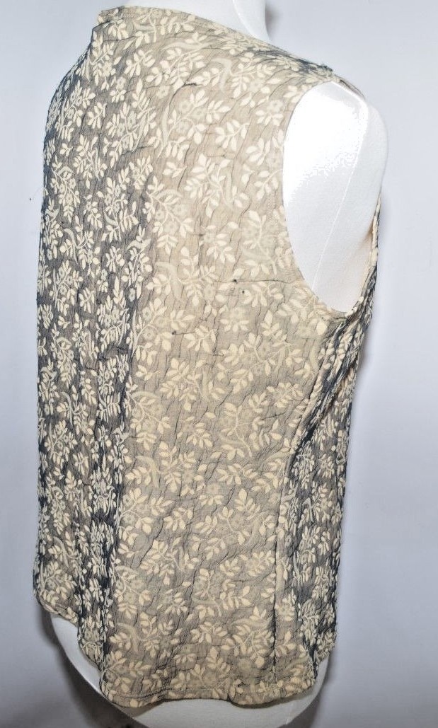 Mixit Sleevless tank top Shirt Cream Tan Black Floral Lace Made in USA Woman L