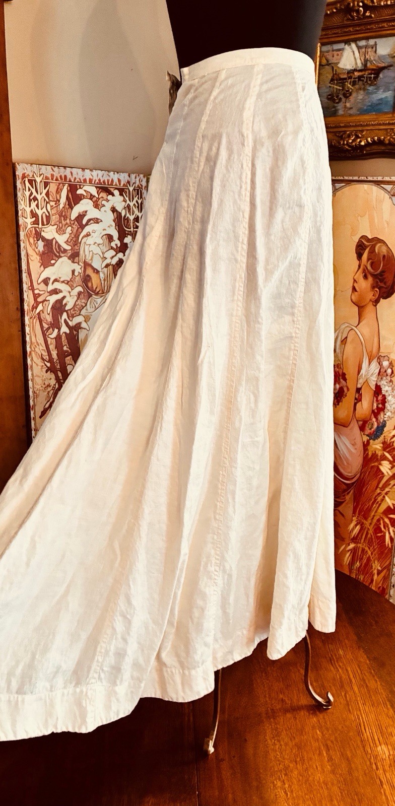 Antique Edwardian Cotton Petticoat Lawn Skirt Gored Design Panel Construction