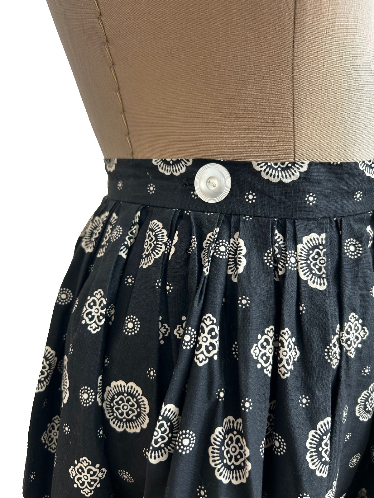 1950s French Print Cotton Summer Skirt 26″ Waist Souleiado Chic Maisel Era