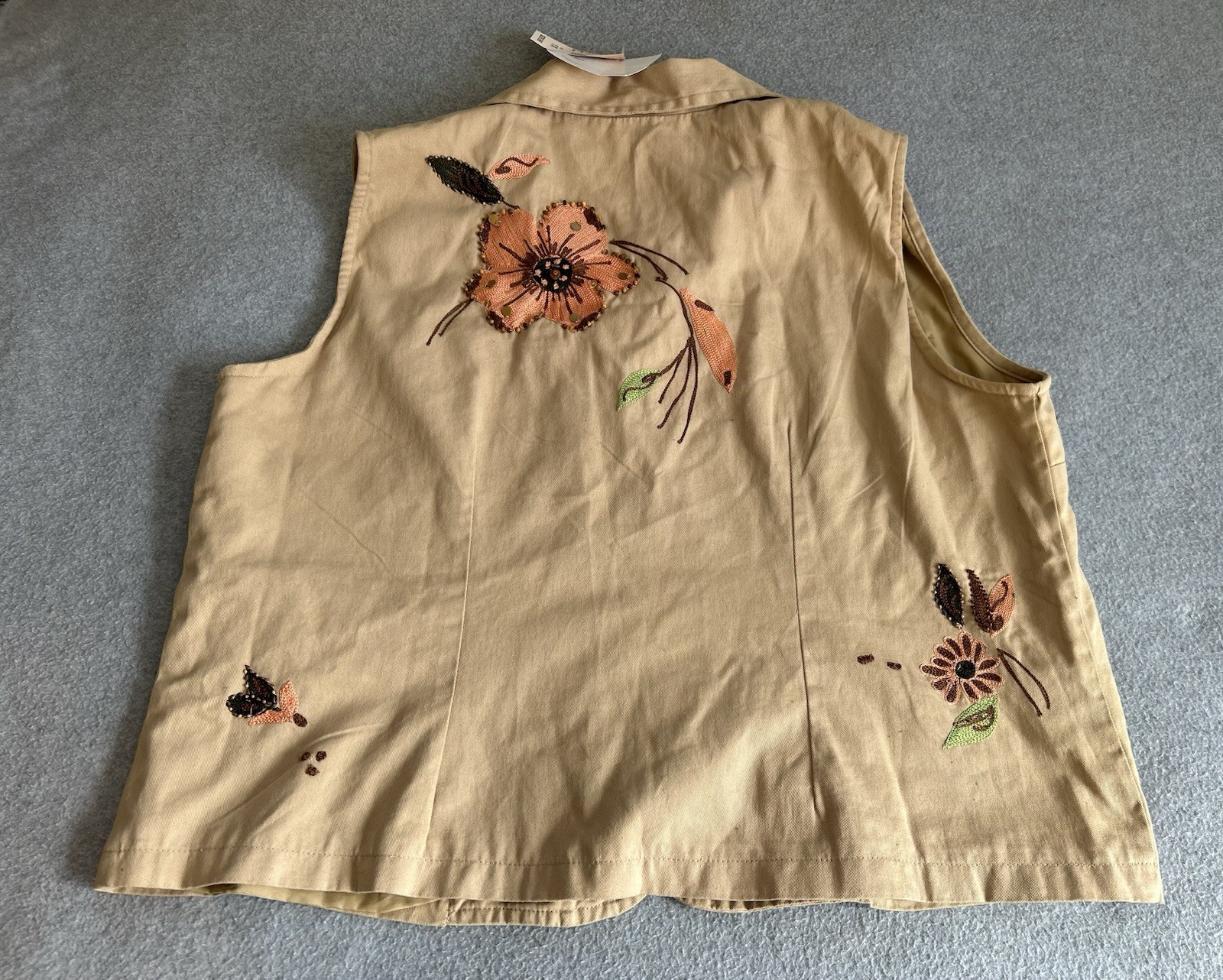 Dress Barn vintage-style tan vest With embroidered floral patterns, bohemian, 1X