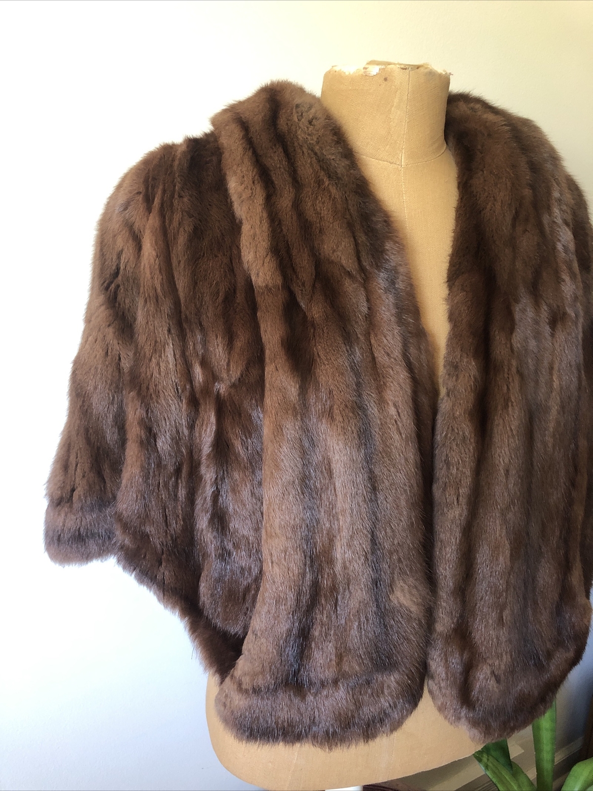 Vintage Rich Brown Fur Caplet Stole