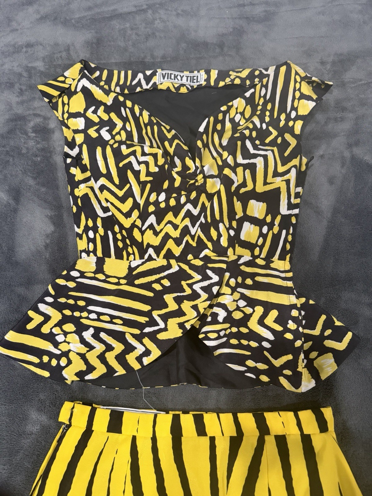 Vicky TIEL Vintage Couture 2pc Skirt Suit Yellow/Black Animal Print & Pattern