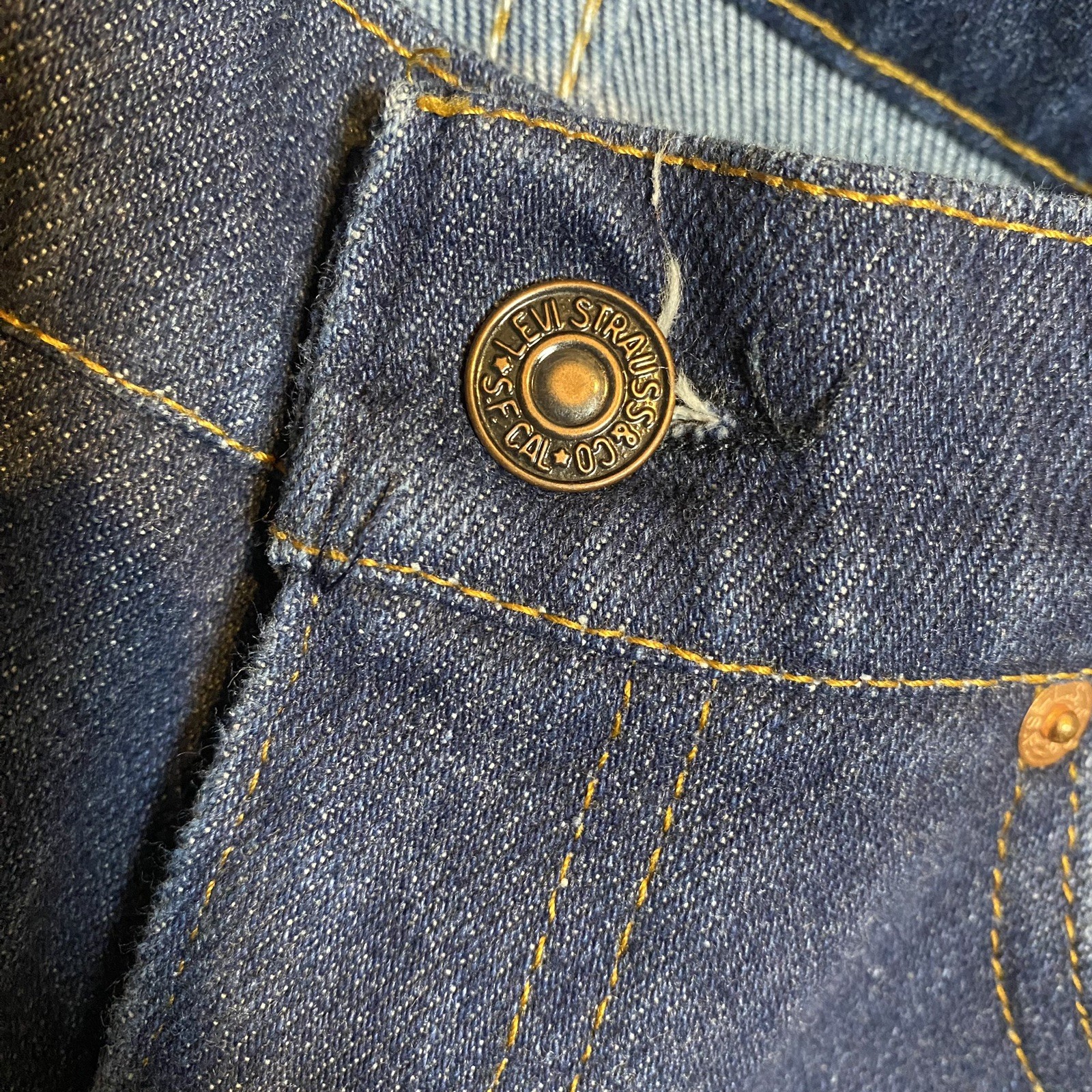 Vintage Levi’s 1983 546 Women’s Jeans Retro 80’s Vibe 30×29 Orange Tab