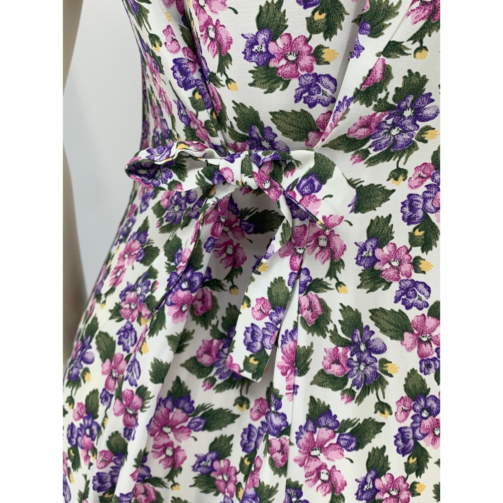 Whirlaway Frocks Vintage 90s Cottagecore Floral Lace Collar Dress Purple 6P
