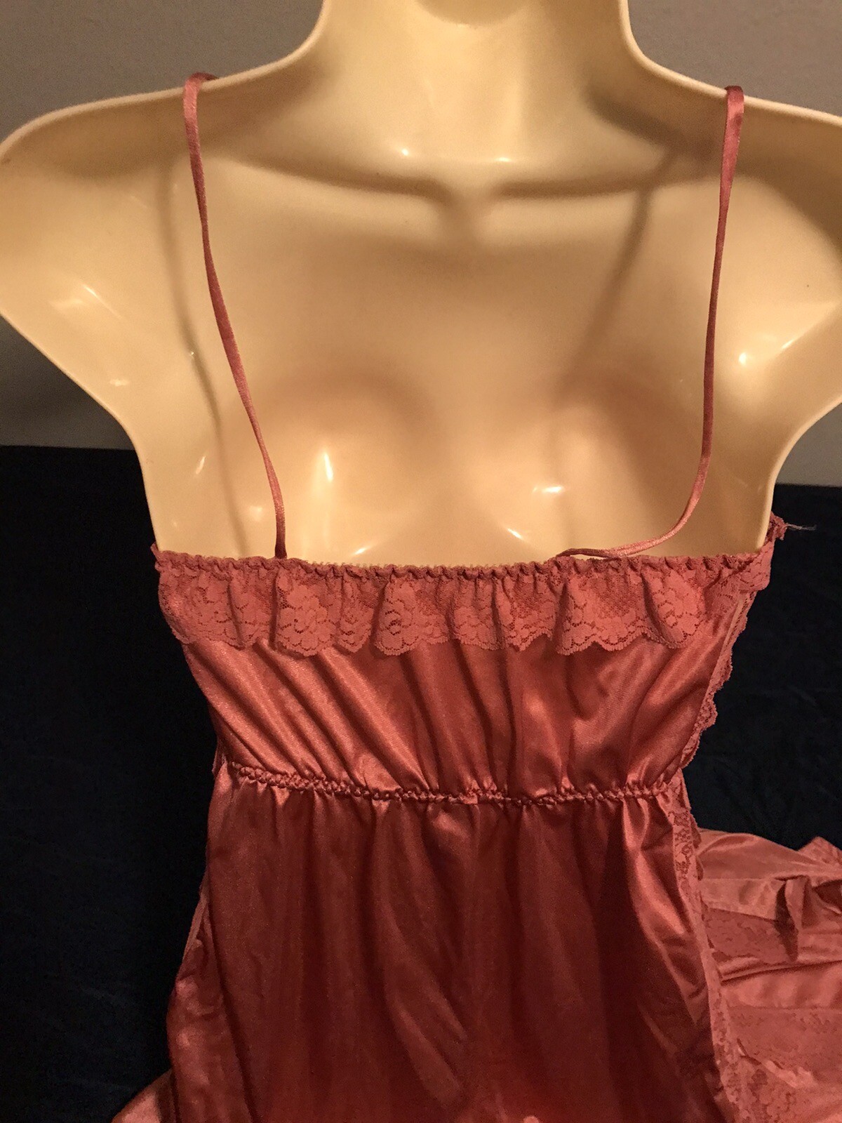 Vtg M Tall Lady Cameo Salmon Soft Nylon Nightgown Negligee Gown Lace