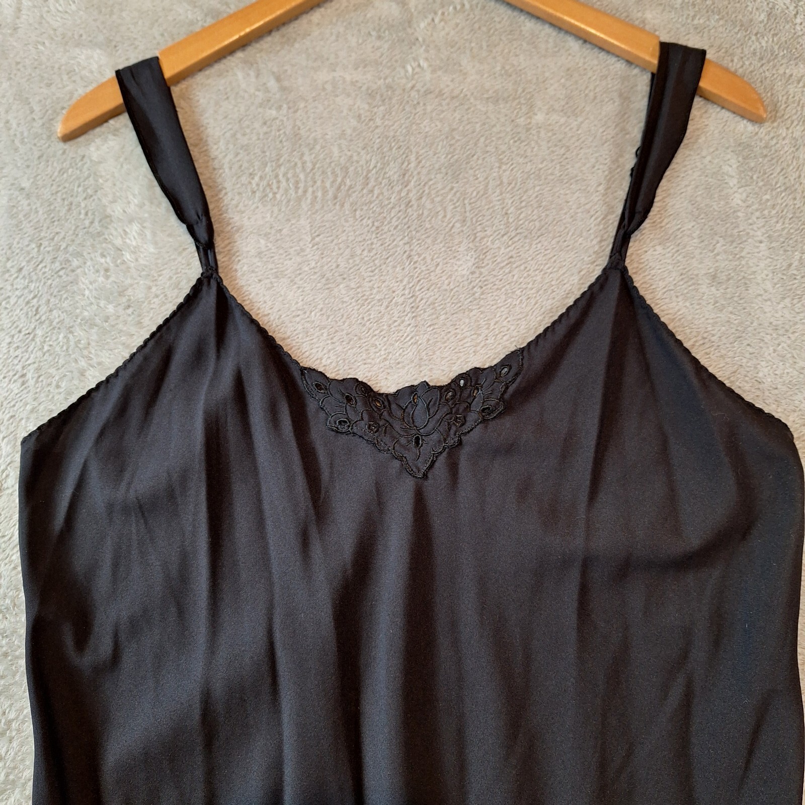 Vanity Fair Slip Dress Womens 38 Black Midi Floral Applique Nightgown USA Vtg