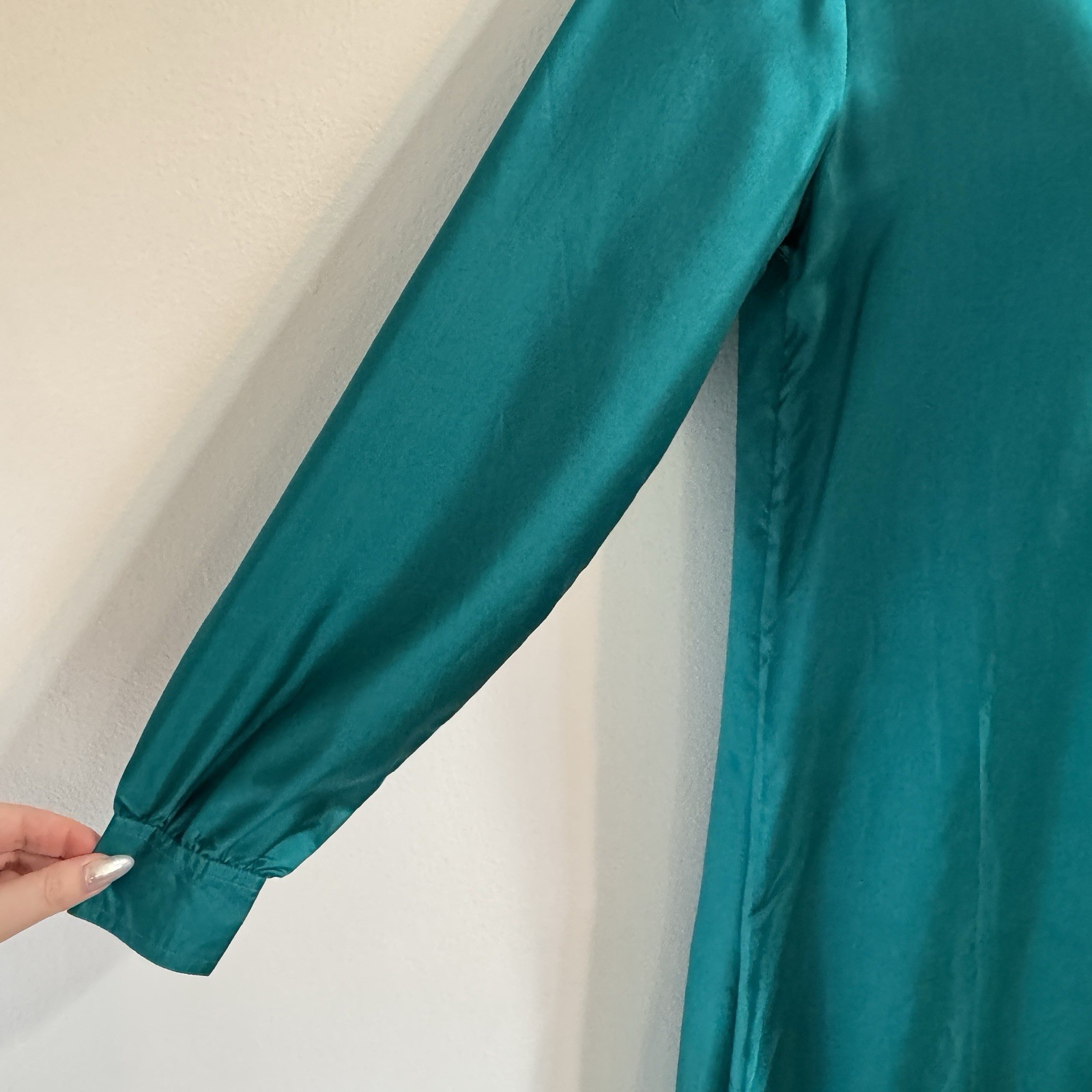 Vintage 80s Shirt Dress Tunic 6P Satin 100% Silk Emerald Green Button Front