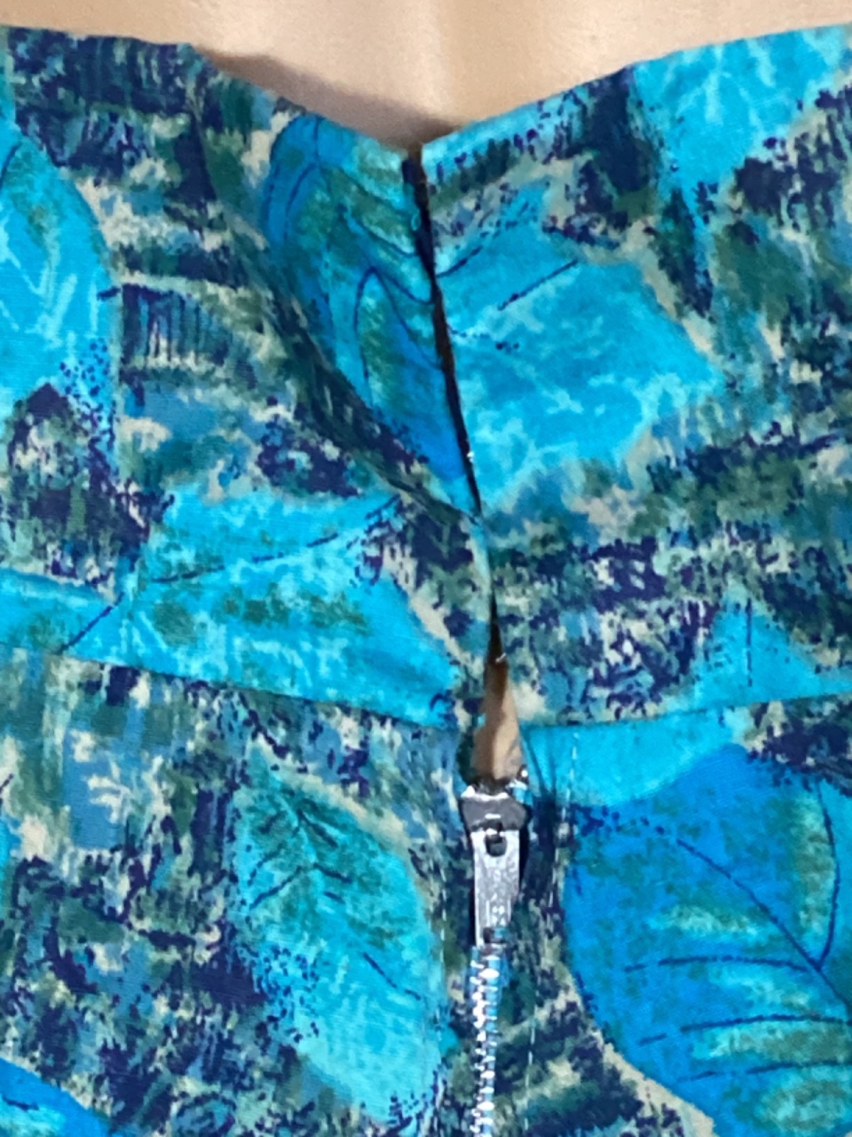 Vintage 50s 60s Turquoise Blue Leaf Pattern Cotton Long Maxi Skirt
