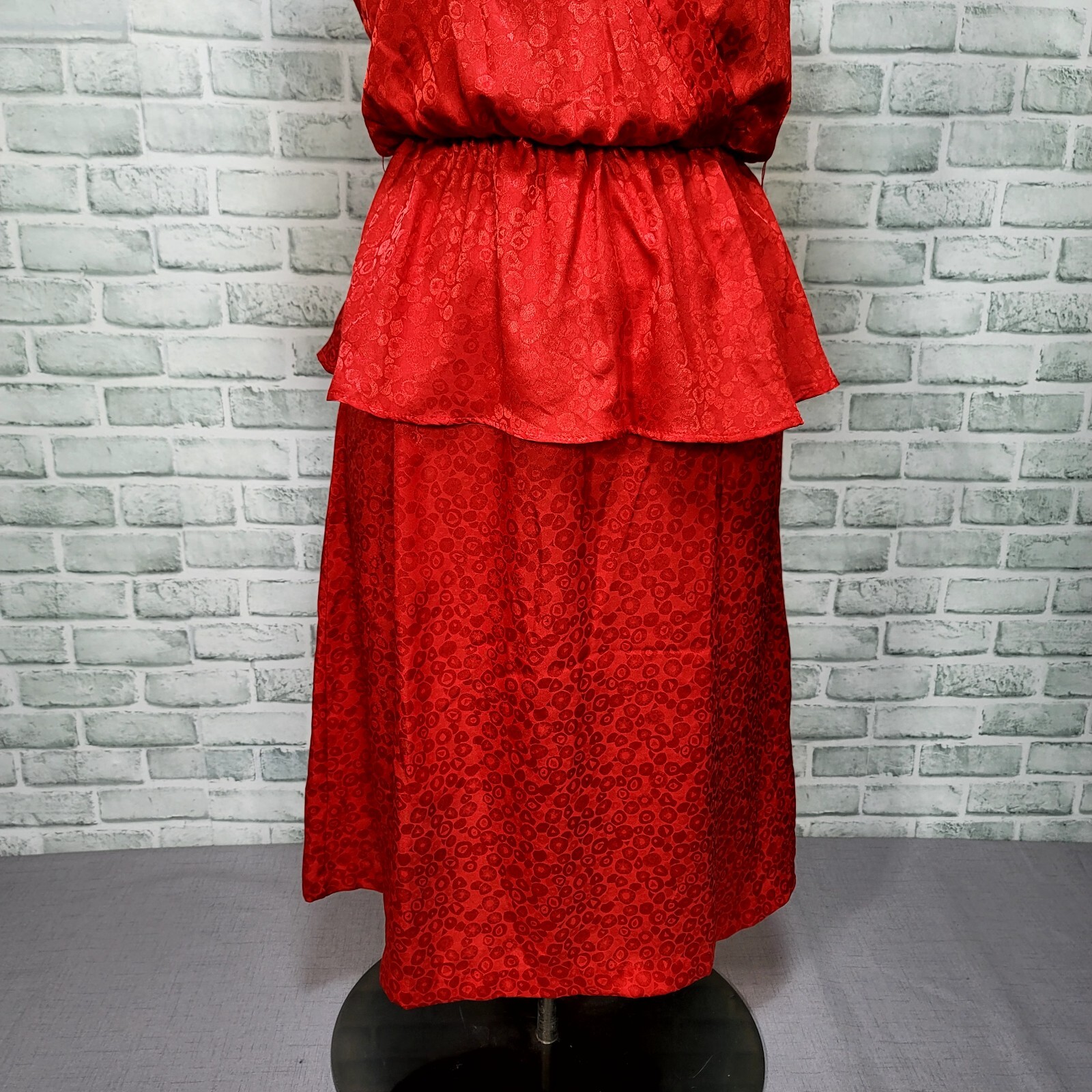Vintage 70s Eileen Scott of Dallas L/XL Red Peplum Satin Surplice Peplum Dress