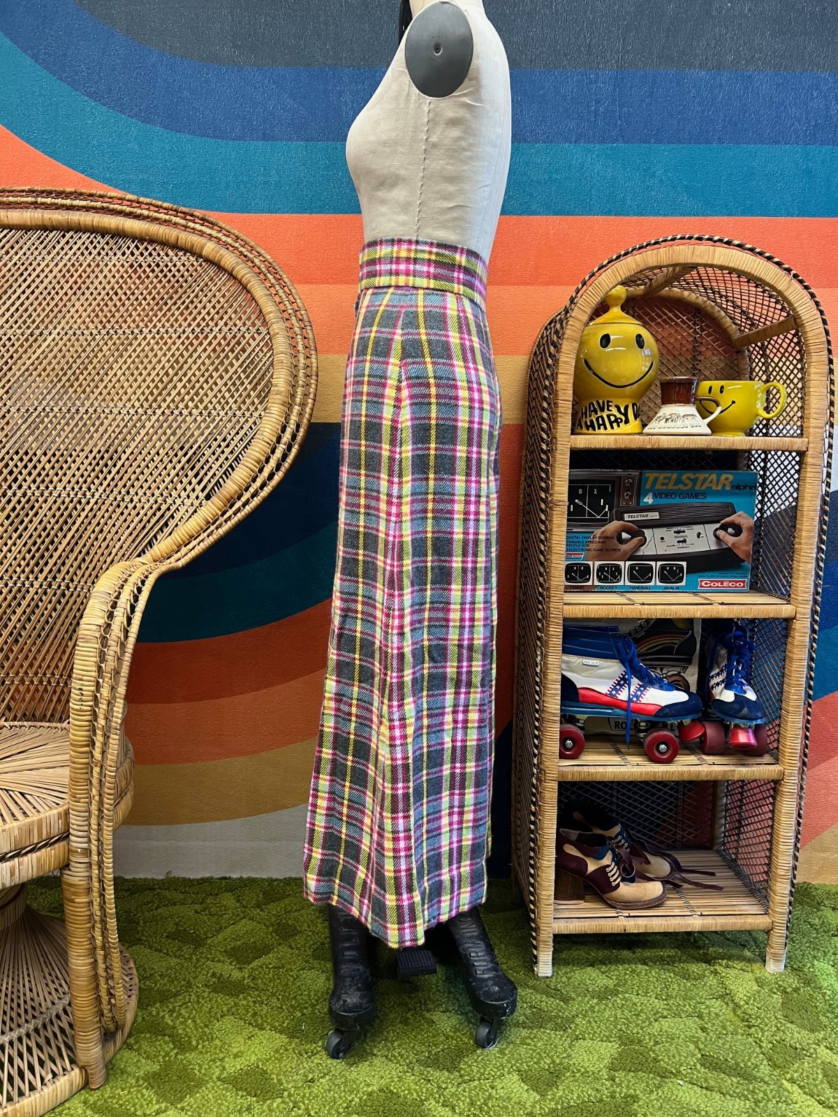 EUC Vintage 60s 70s Handmade Plaid Wool Blend Wide Leg High Waist Pants XS