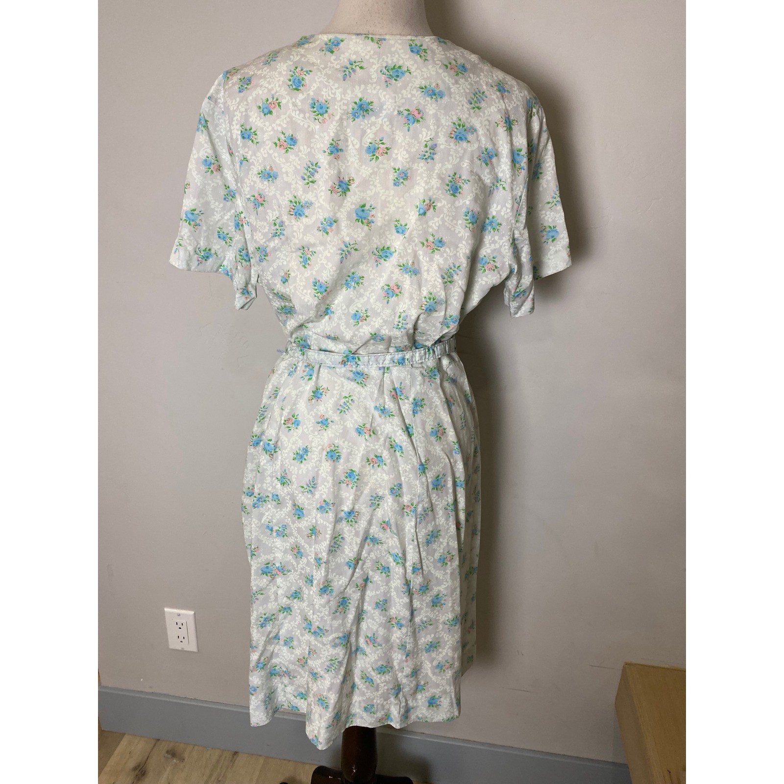 Vintage 1940’s Floral Day Dress Blue Pink Cotton Belted Button Front Tea Dress