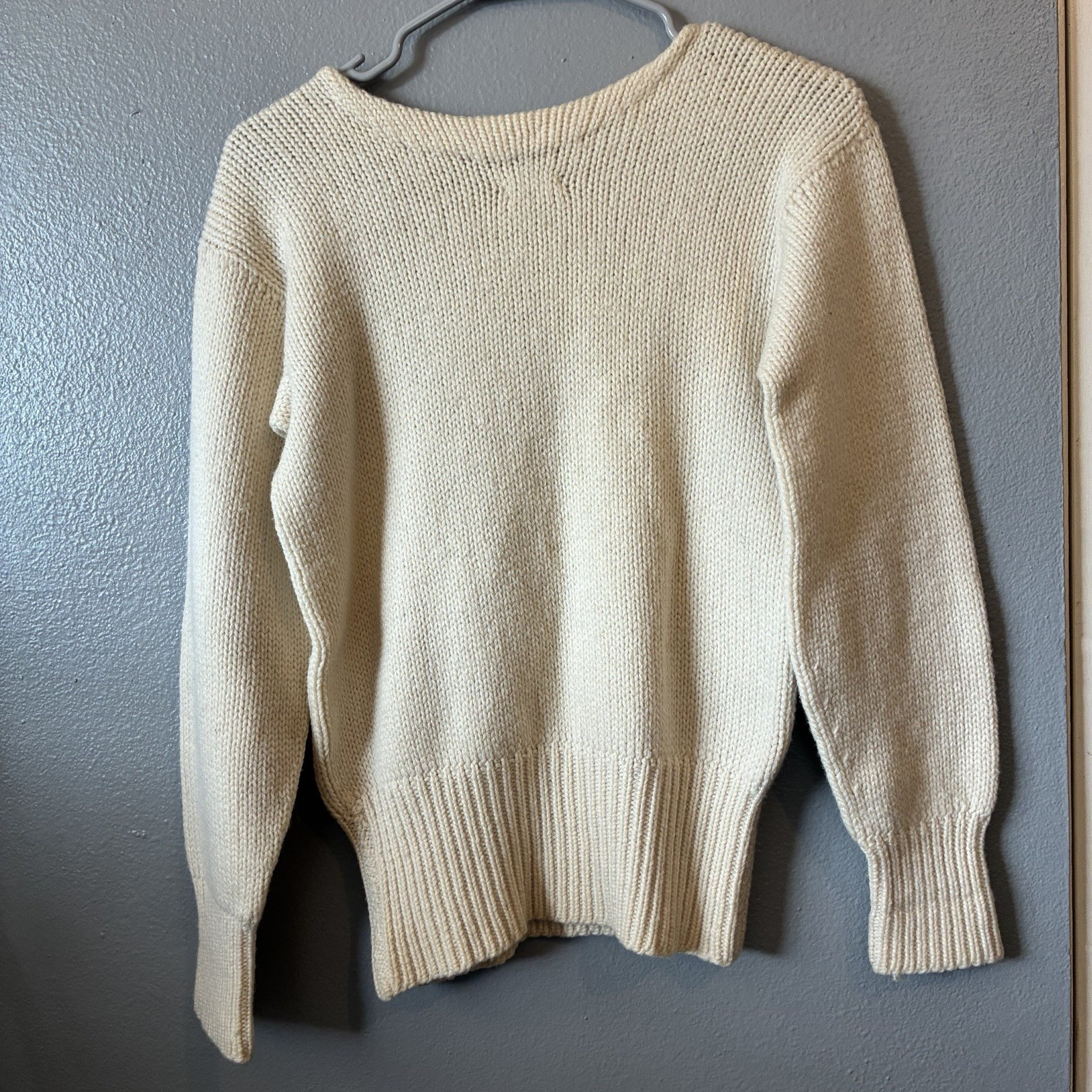 Vintage 50s-60s Cream 100% Virgin Wool Shaker Knit Sweater Small