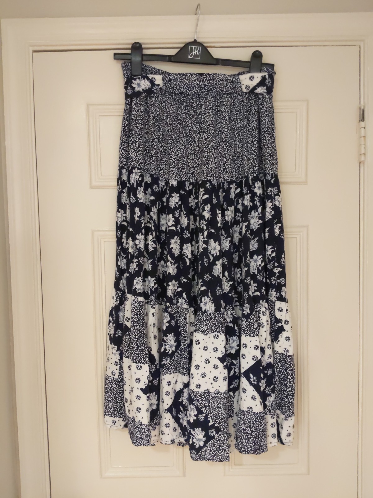 Vintage Capacity Skirt Women’s Navy Tiered Floral Print Elastic Waist Size Med