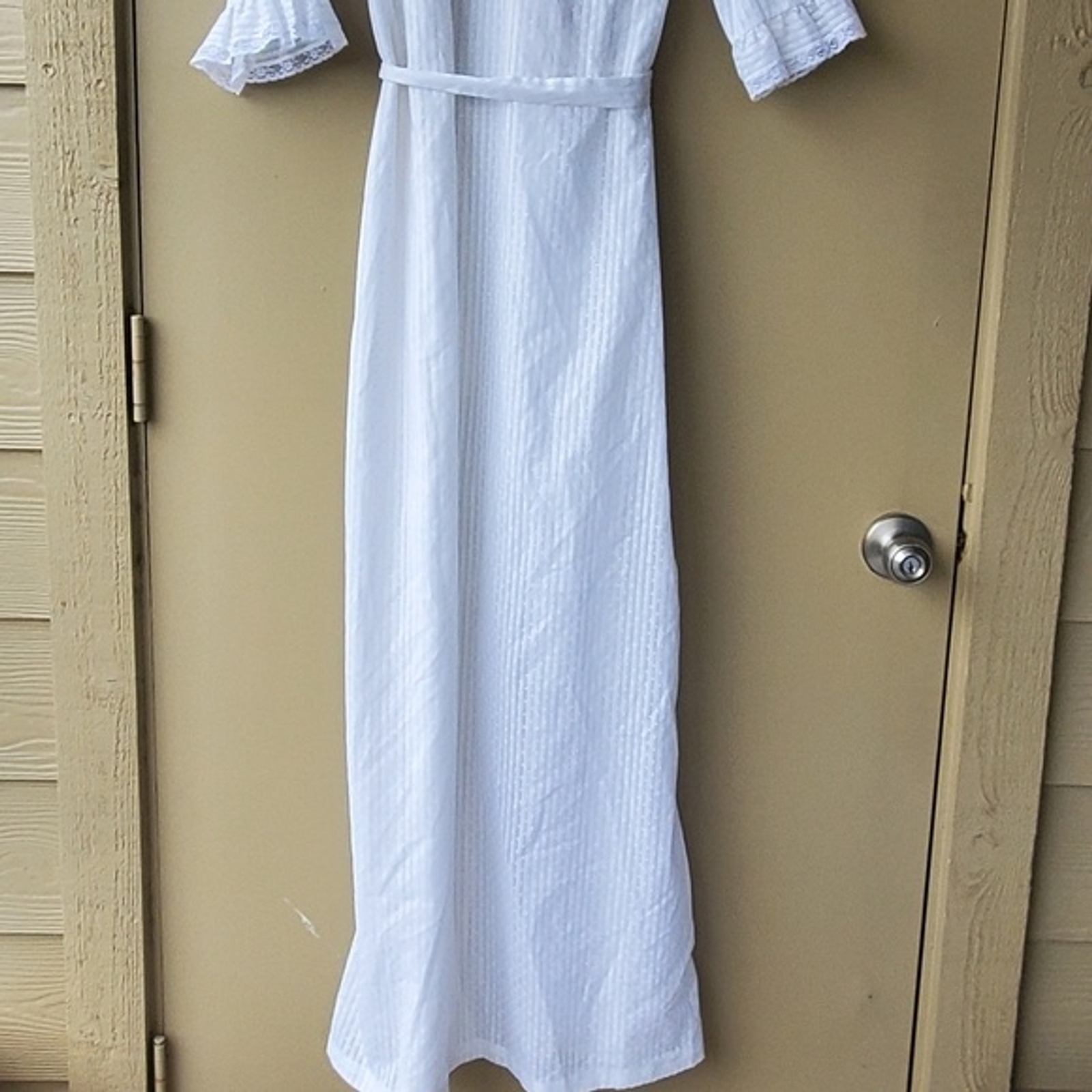 Vintage Jennifer Dale White Polka-dot Sheer Robe size 11