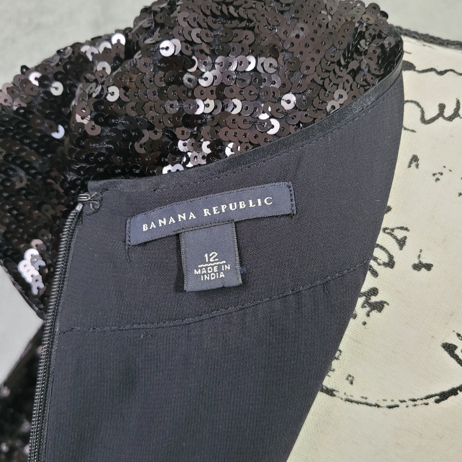 Vintage y2k Banana Republic black sequin cocktail shift dress 100% silk glam