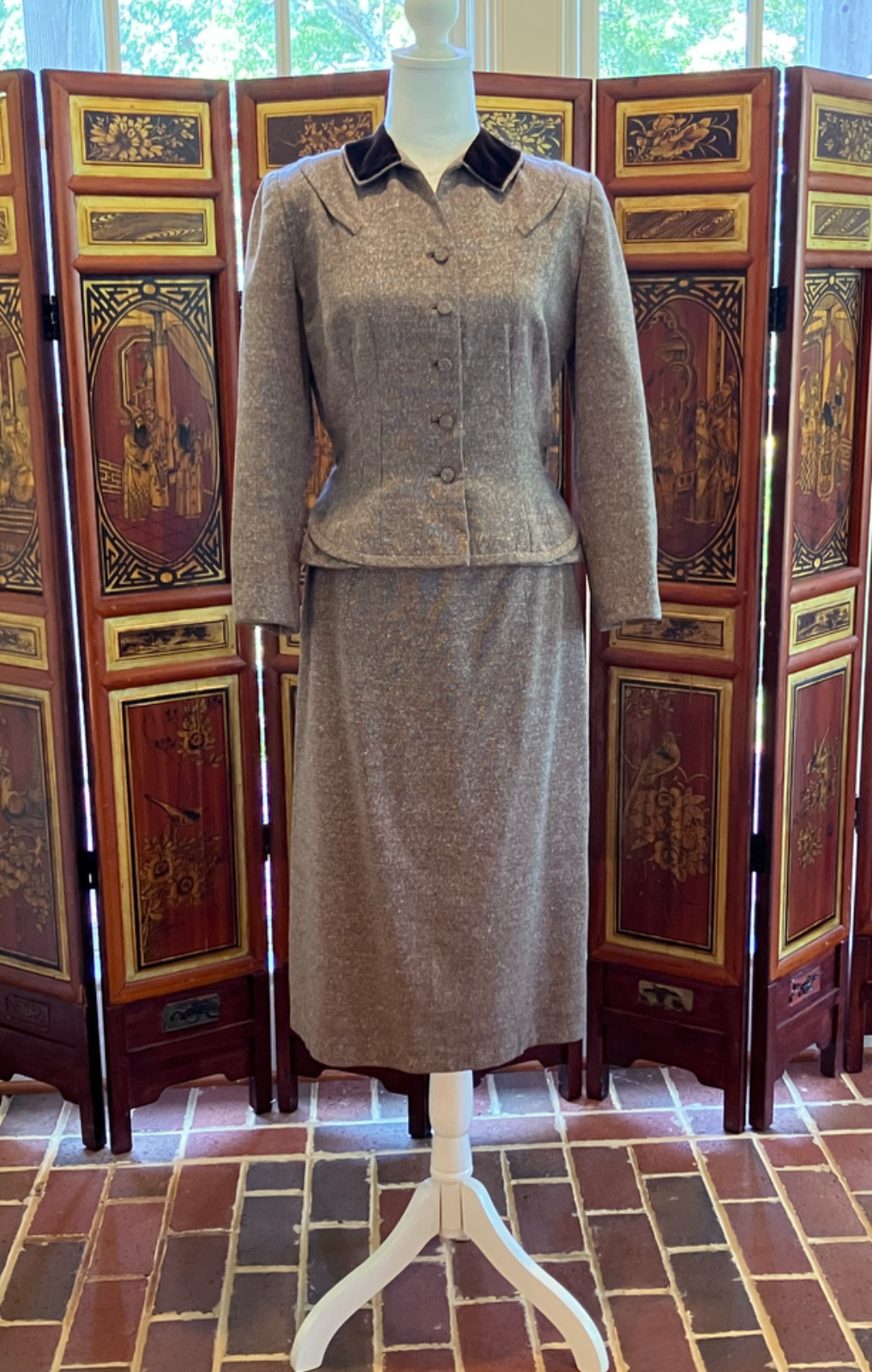1940s Littler of Seattle Designer Tweed Suit Jacket & Skirt Brown Velvet Collar