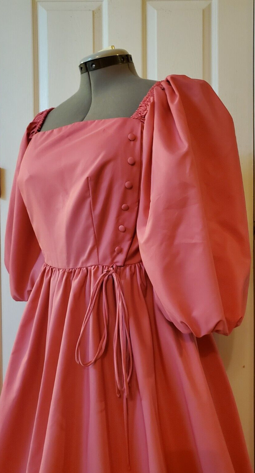 VTG Lorrie Deb San Francisco Pink Off Shoulder Cotttage Dress Balloon Sleeves