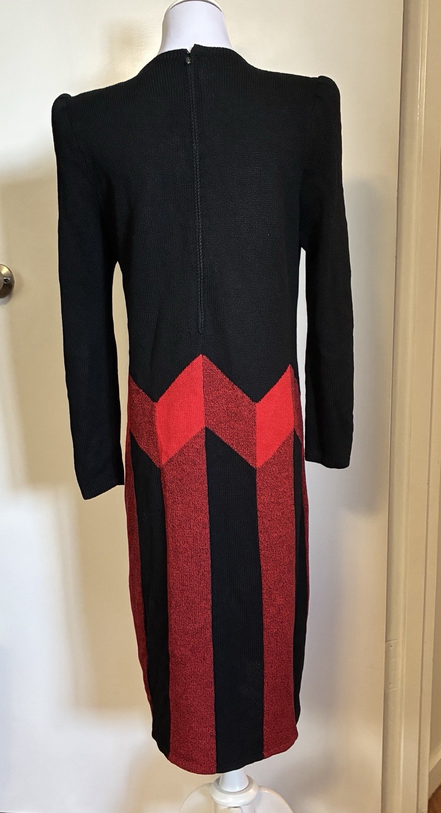 Vintage 1980’s Red and Black St. John Neiman Marcus Dress Sml