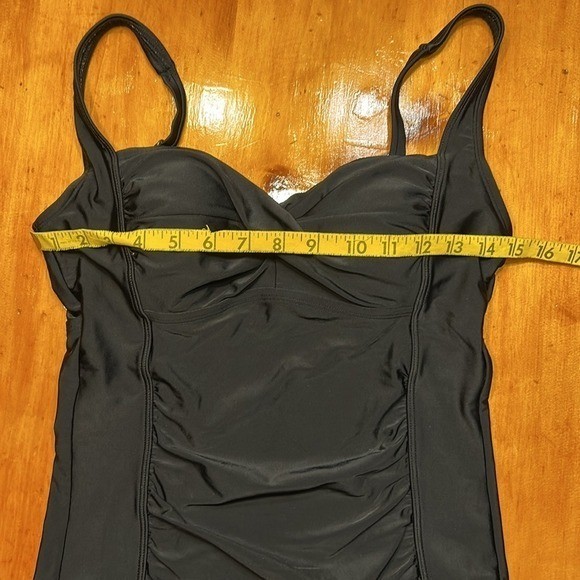 Merona Retro Glam Classic Black Twist Front Ruched One Piece Swimsuit Padded