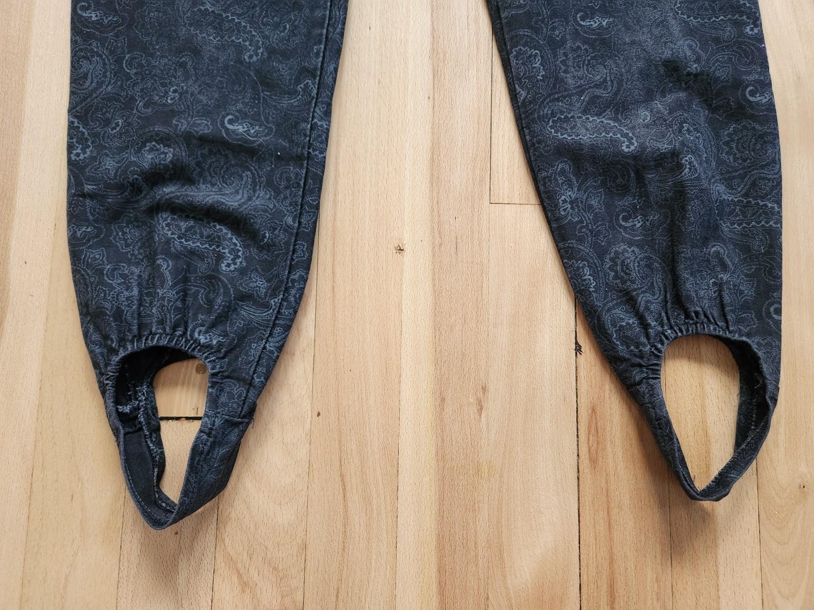 Vintage 80s US Wear 11/12 Black Gray Paisley Print High Waist Stirrup Pant 28×26