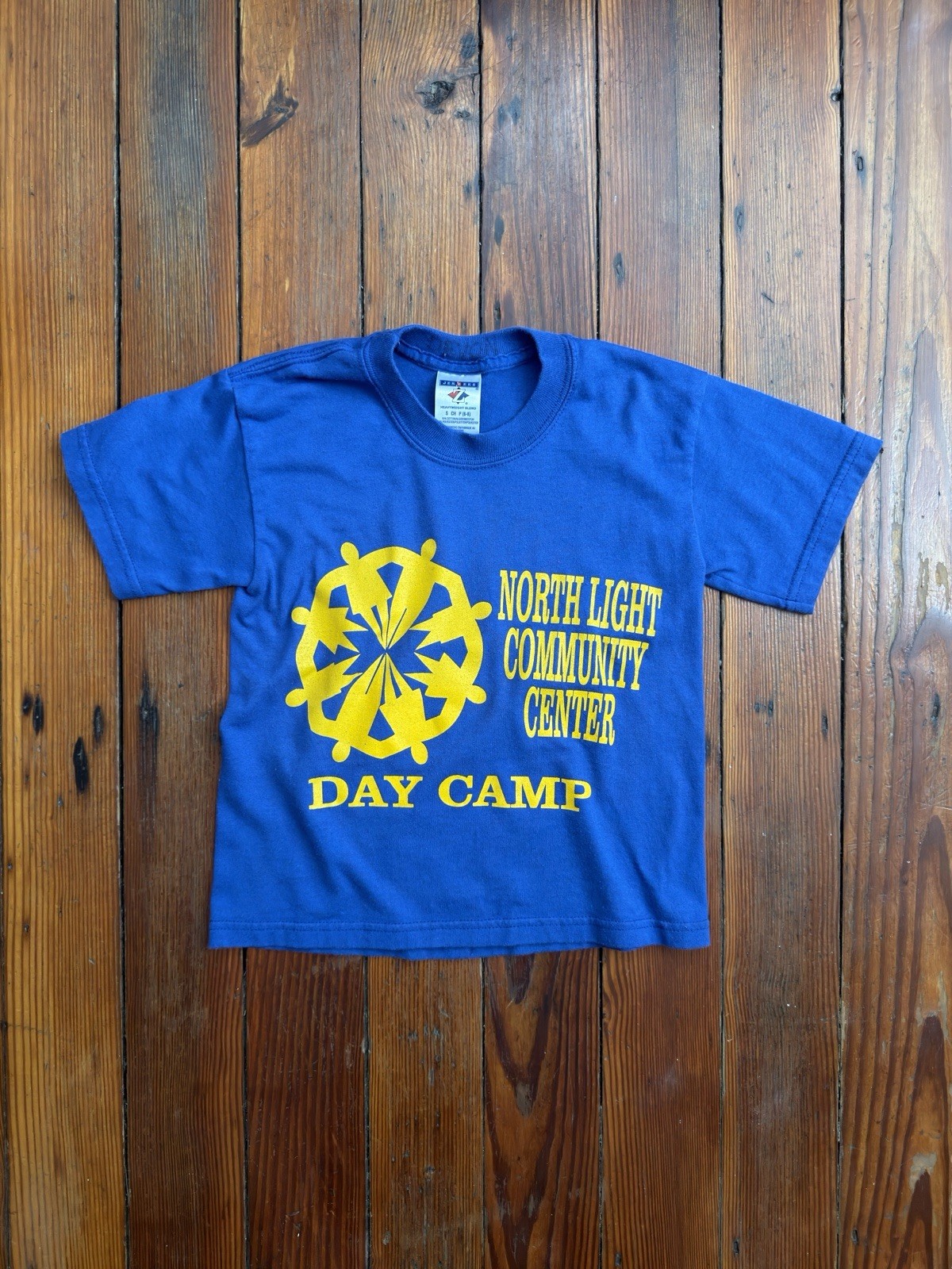 Vintage 00s Jerzees North Light Community Center Day Camp tshirt