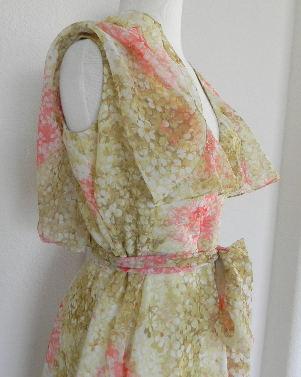 Vtg Don Luis de Espana RARE Dress Floral Chiffon Tie Belted Size 10(fits US S)