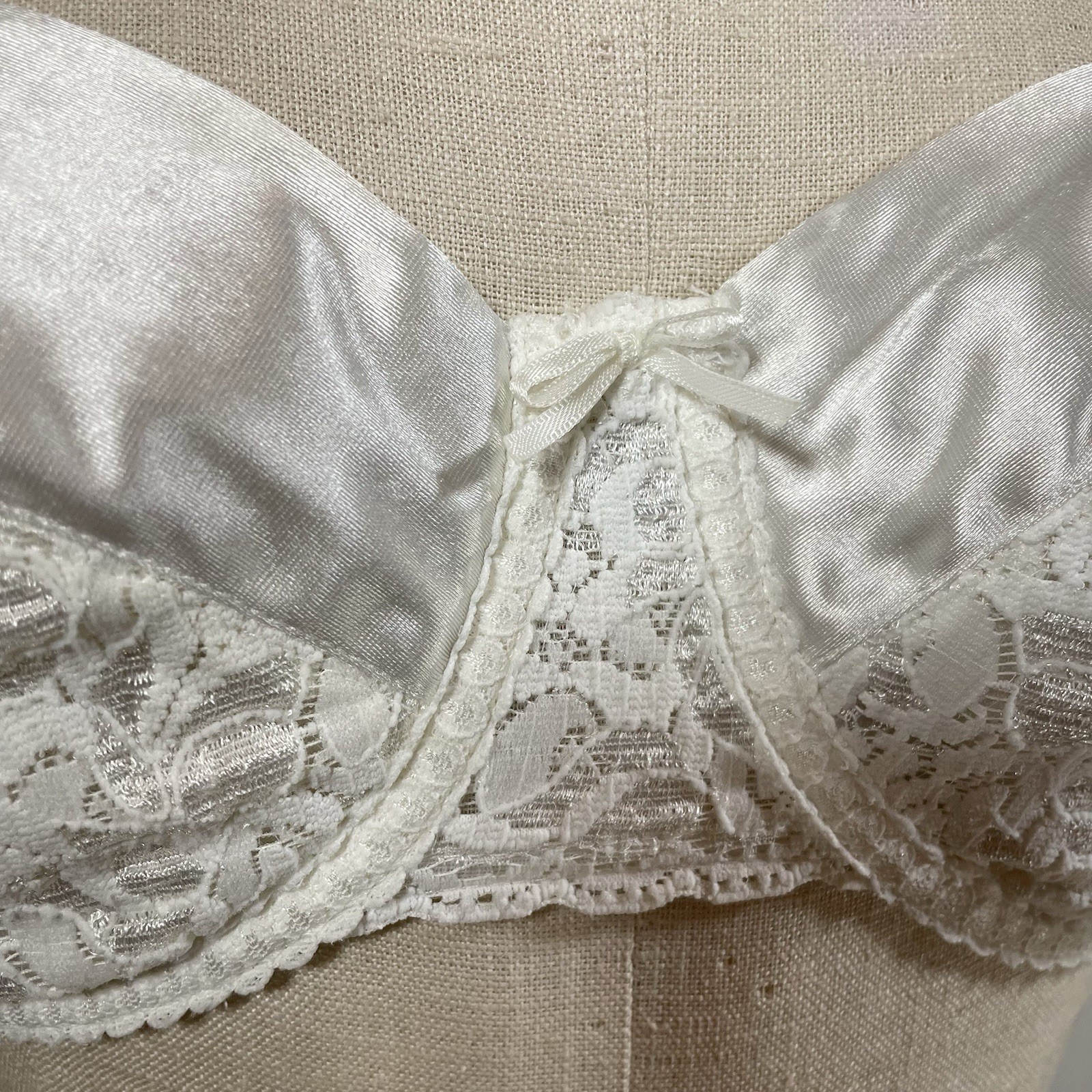 VTG Maidenform 36C Satin & Lace RENDEZVOUS Convertible Underwire Bra #8355