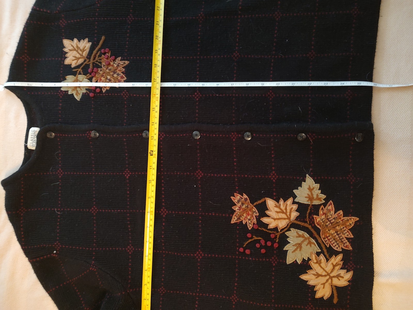 Vintage Black Cottagecore Cardigan Embroidered Fall Leaf Size 20/22W -P20
