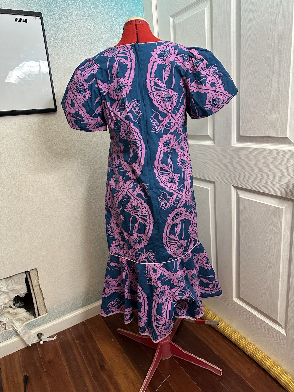 Vintage 90’s Hawaiian Shannon Marie Tea Length Muumuu
