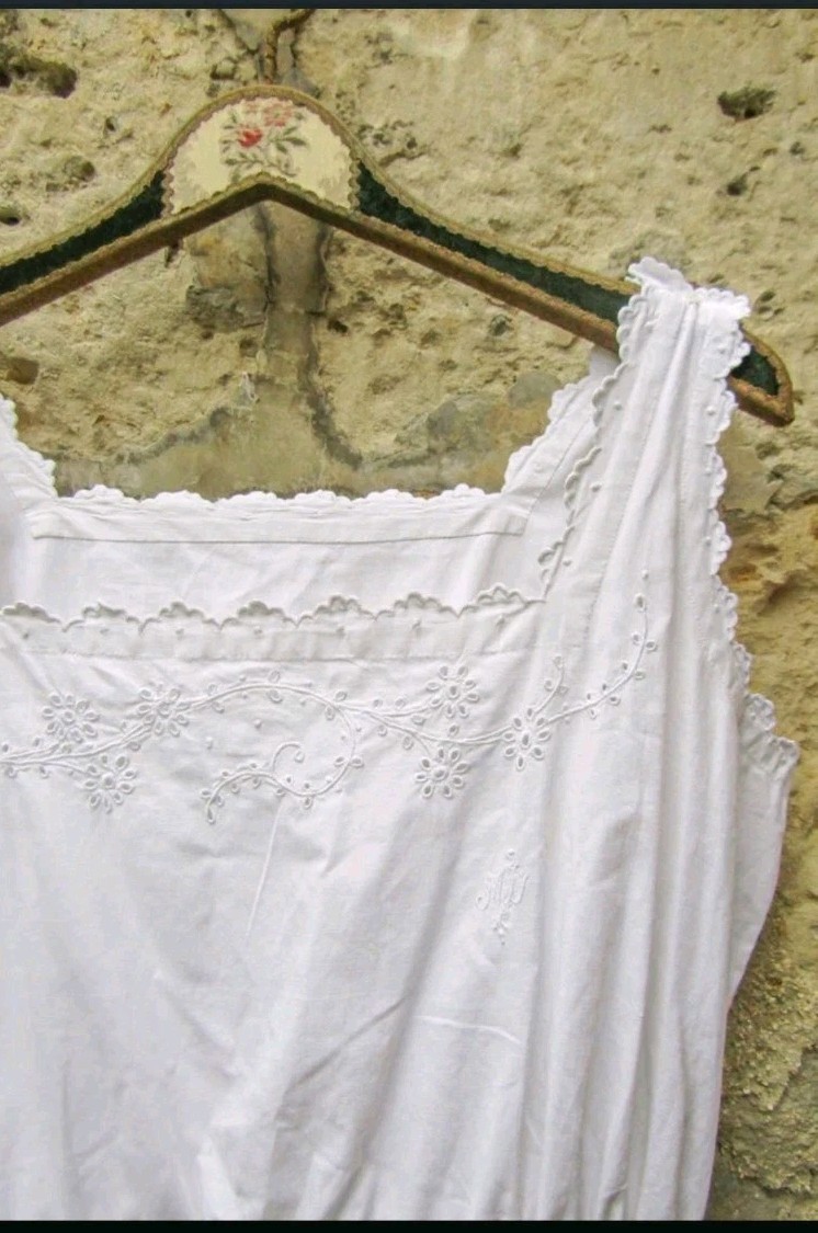VTG Antique Handmade 1900s French Broderie Anglaise White Cotton Nightgown