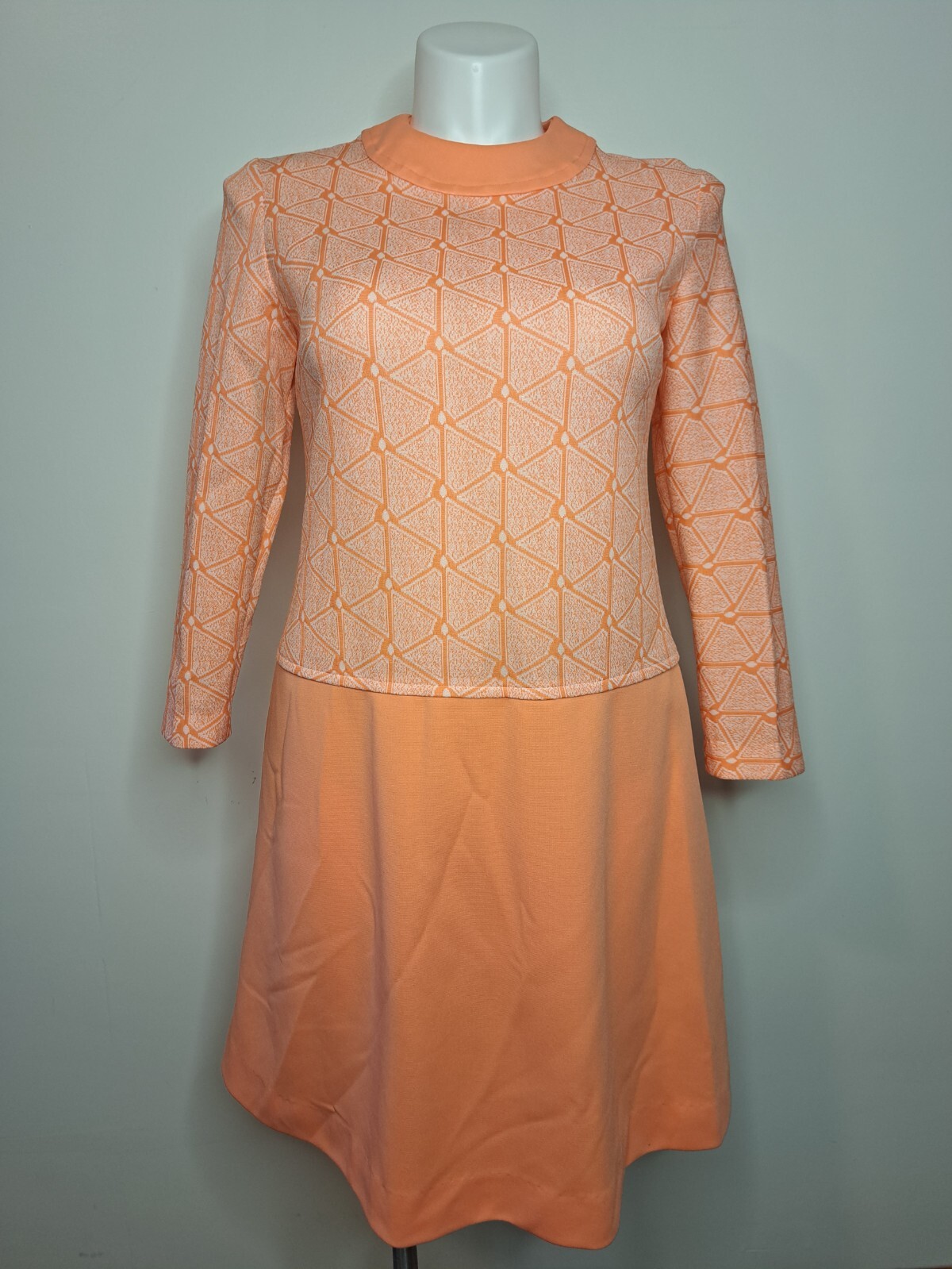 70s Handmade Shift Dress Orange White Double-knit Long Sleeve Back Zip 12